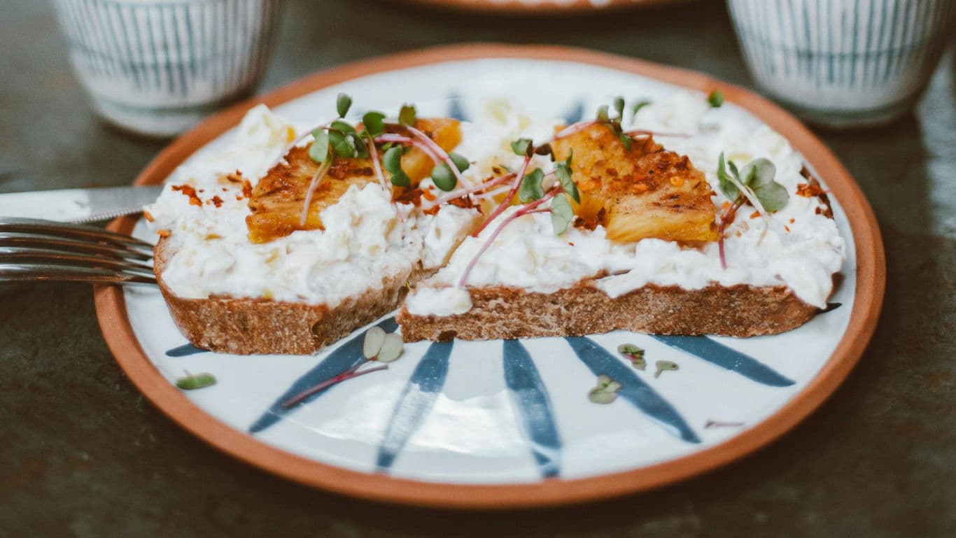 Ricotta Toast Ideas: 5 Toppings For A Gourmet Summer Brunch