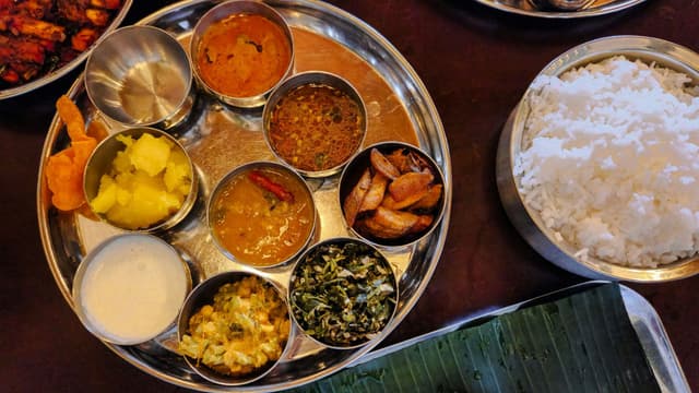 north-indian-vs-south-indian-thali-key-differences-thumbnail
