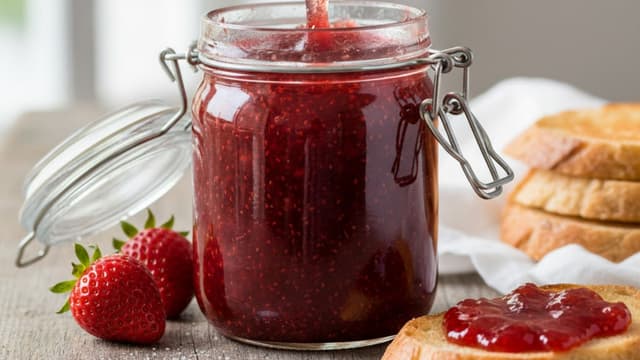 Homemade Strawberry Jam Recipe Banner web