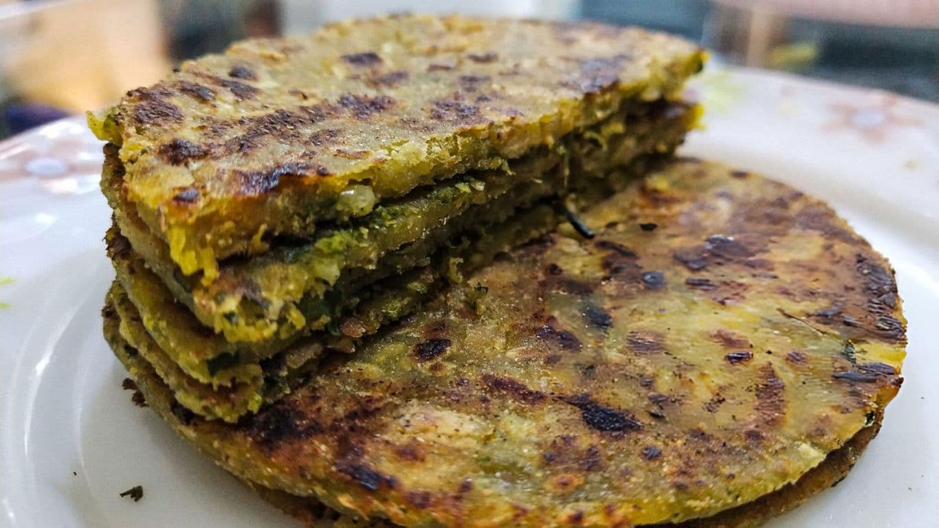 Stack of Indian flatbreads on plate