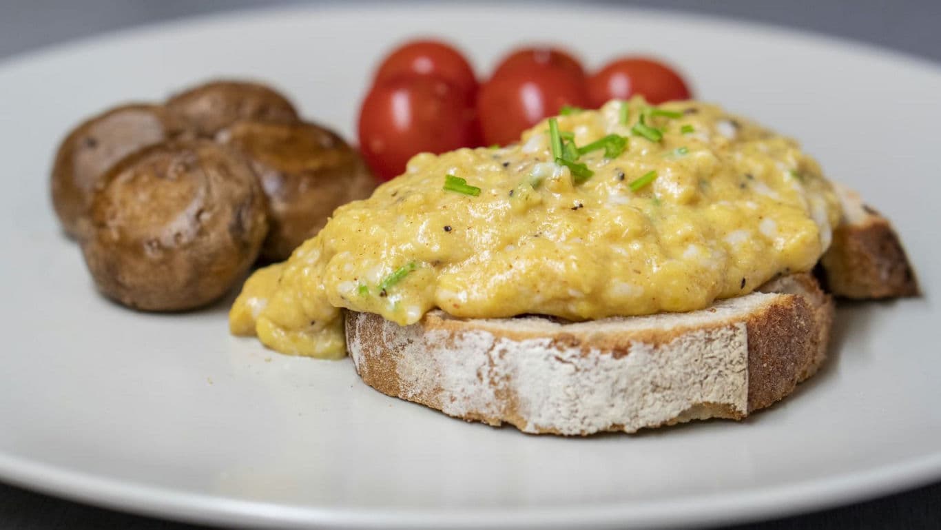Scrambled Eggs on Toast with Mushrooms and Tomatoes