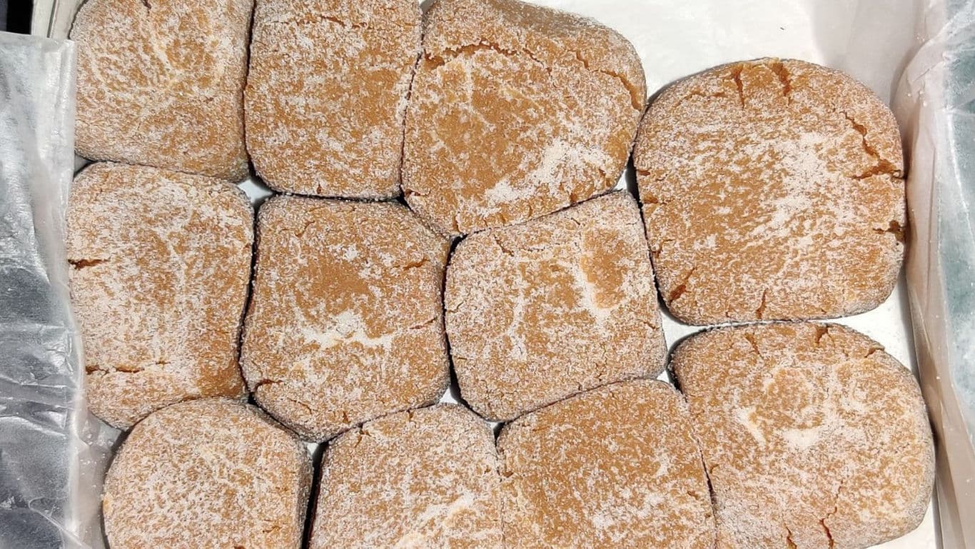Box of Powdered Brown Sugar Confection Squares