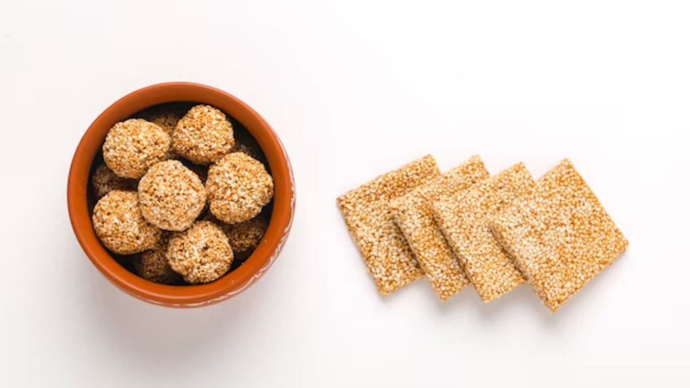 Sesame seed snacks in bowl and squares