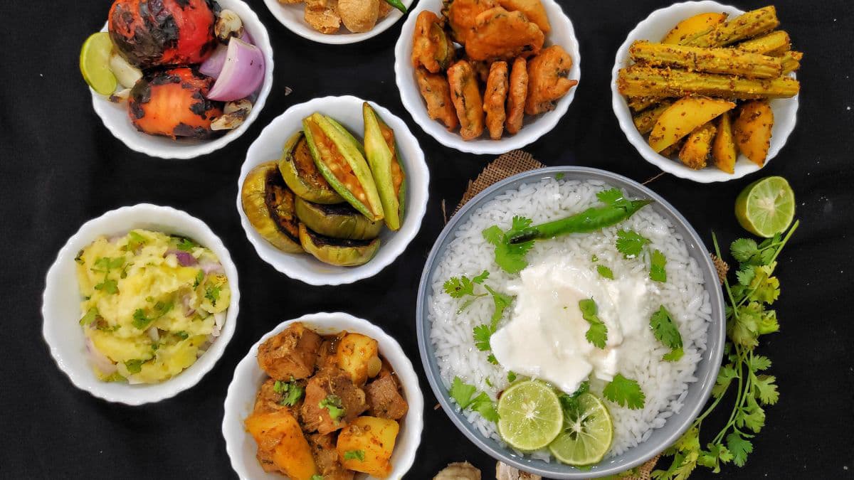 Pakhala bhat with sides