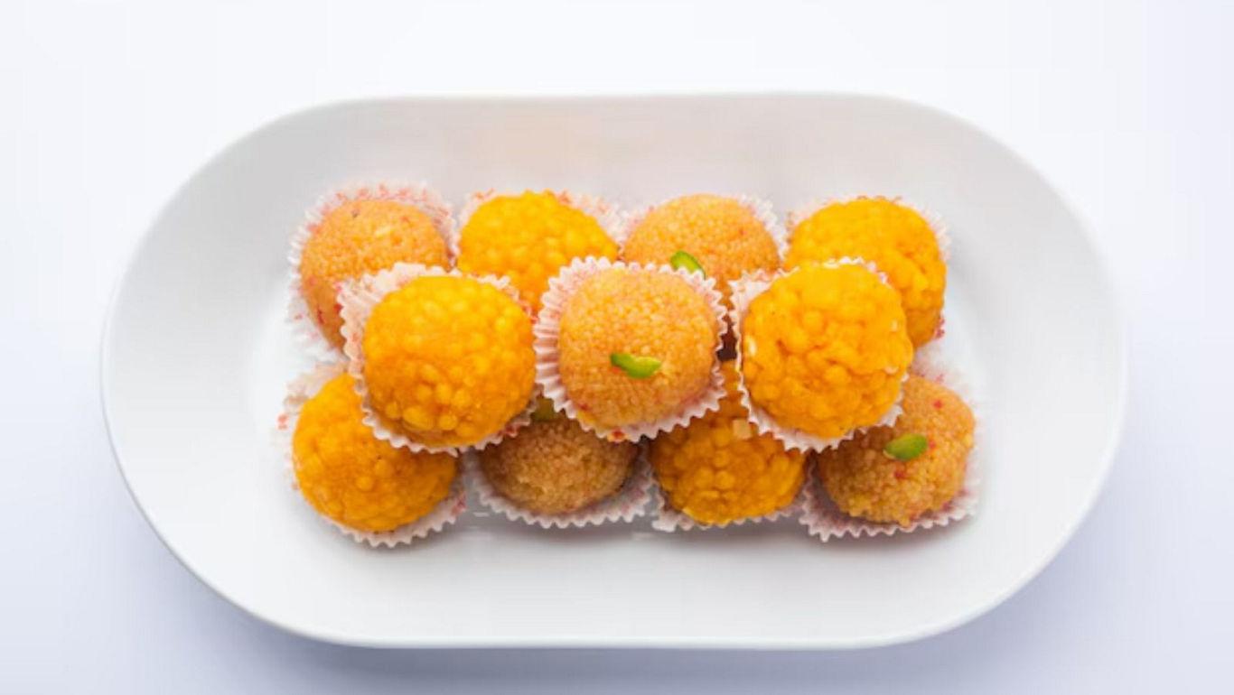 Plate of traditional Indian sweet ladoos