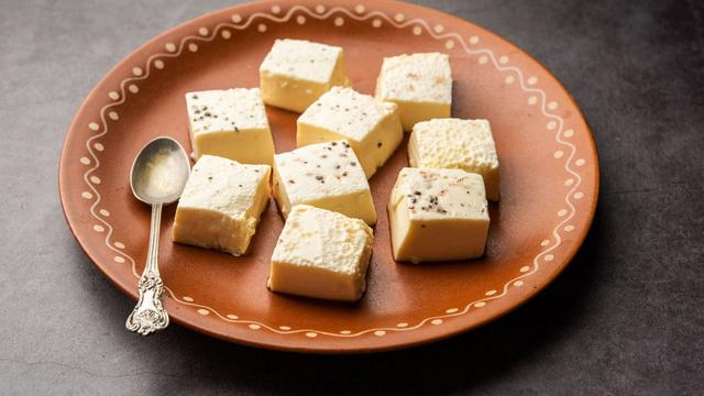 kharvas-recipe-maharashtras-unique-milk-pudding-to-make-at-home-thumbnail