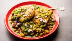 quick-and-delicious-ragda-pattice-your-go-to-indian-snack-thumbnail