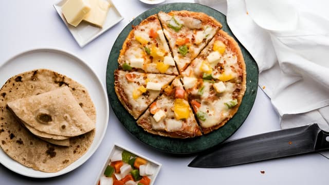 crunchy-cheesy-leftover-chapati-pizza-quick-meal-for-busy-days-thumbnail