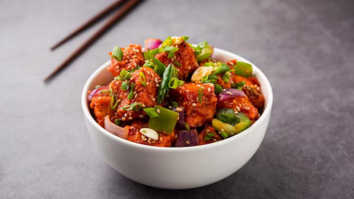 Spicy Asian-style tofu bowl with vegetables