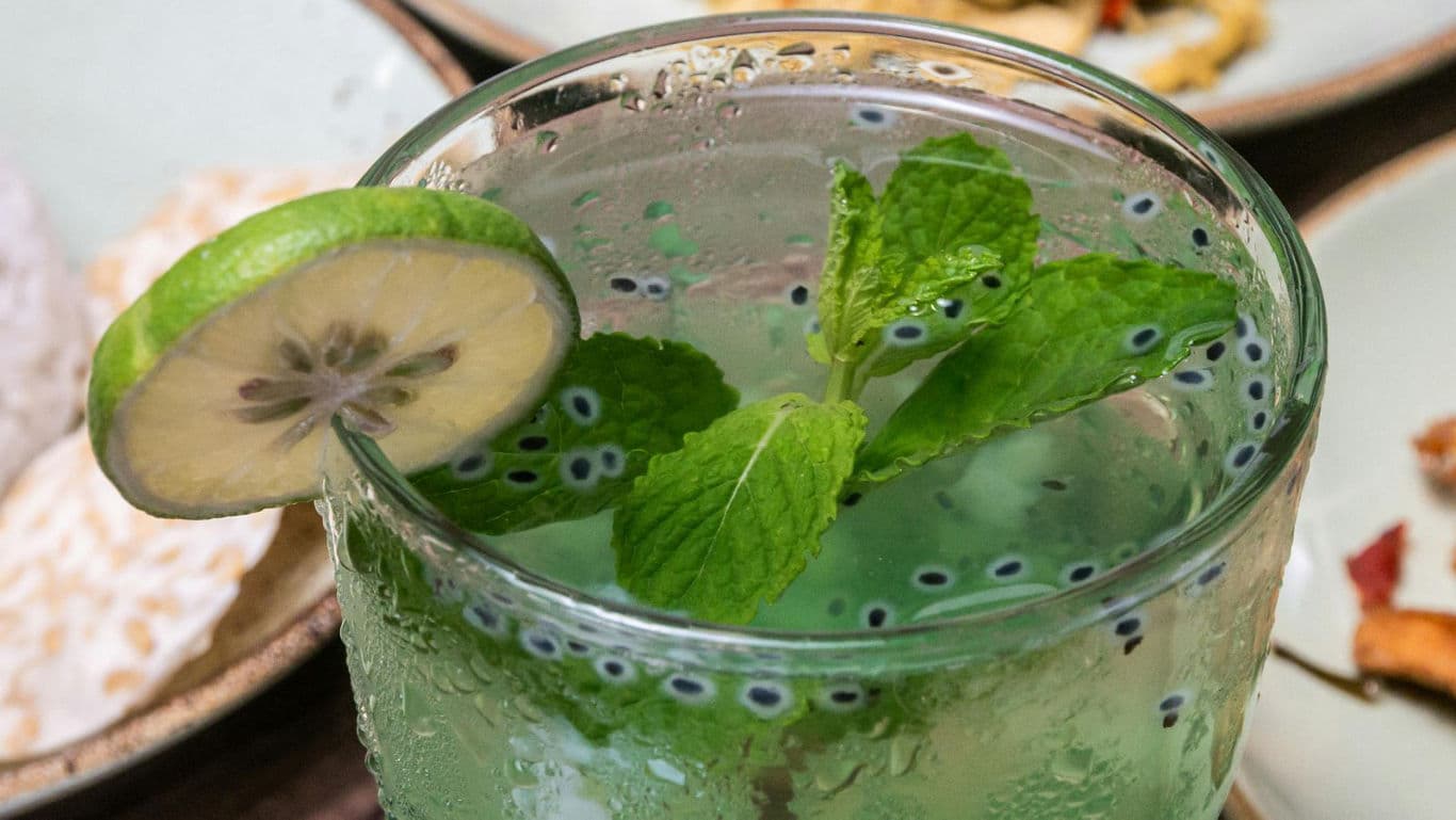Refreshing green drink with lime and mint