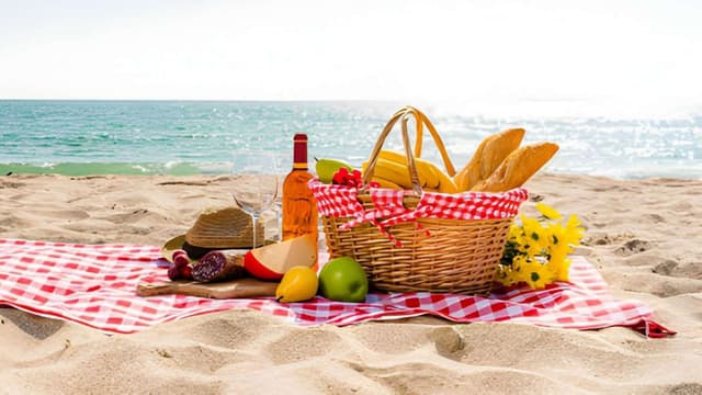 easy-guide-to-make-a-self-care-food-gift-basket-for-the-special-lady-in-your-life-thumbnail